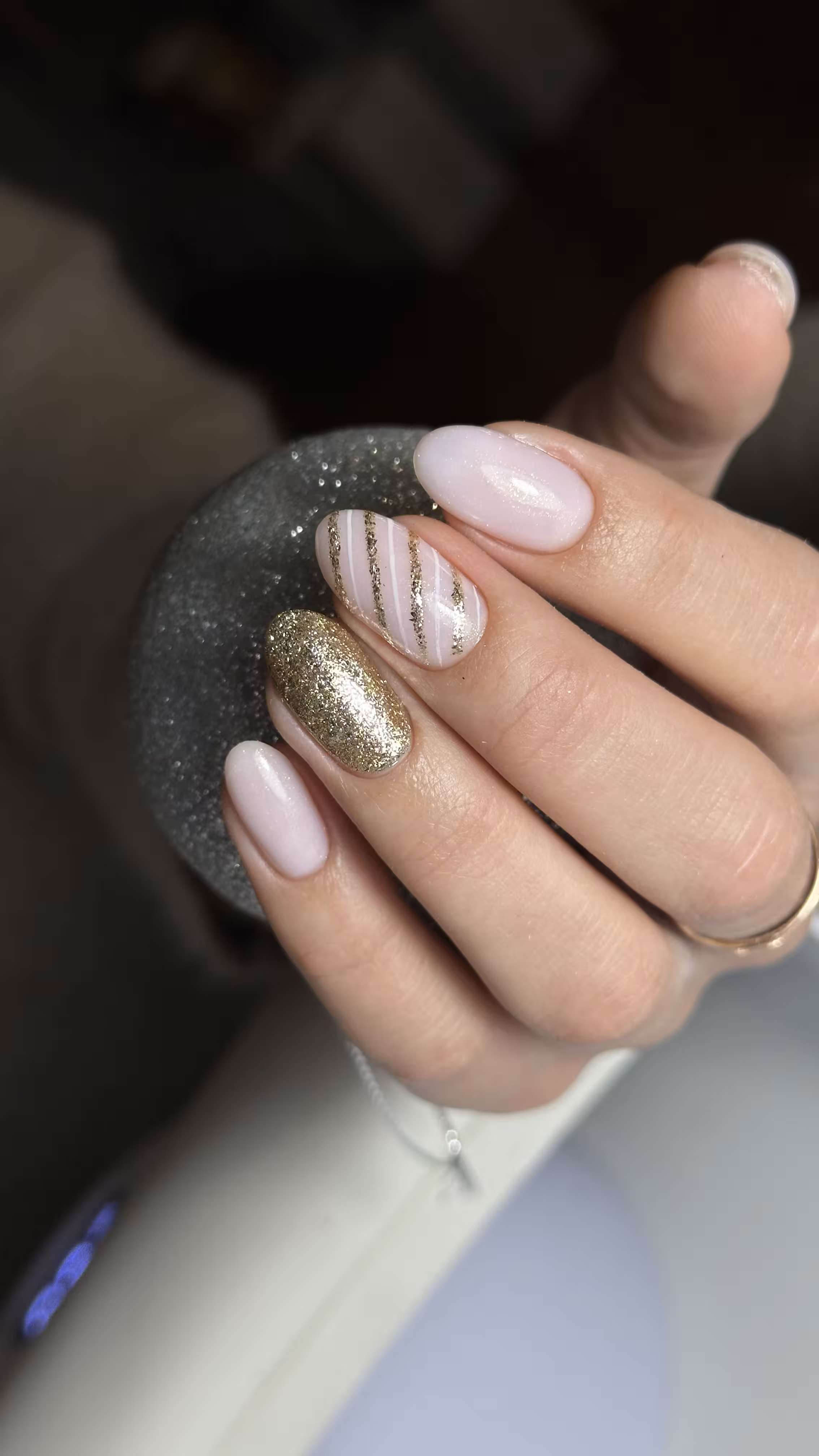 Maniküre Ergebnis aus dem Studio — MOOD BEAUTY München